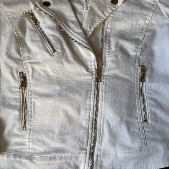 White House Black Market Women's White Jean Jacket - Picture 2 of 7